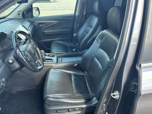 Used 2019 Honda Ridgeline RTL-T image 10