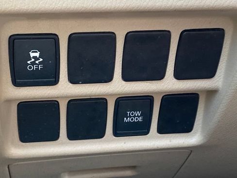 Used 2015 Nissan Pathfinder S FWD image 18