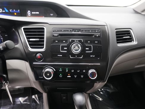 Used 2013 Honda Civic LX image 19