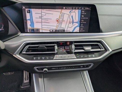 Used 2021 BMW X5 M50i AWD/4WD image 25