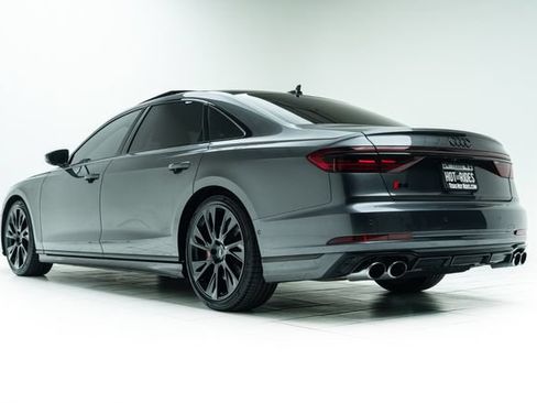 Used 2025 Audi S8 AWD/4WD image 18