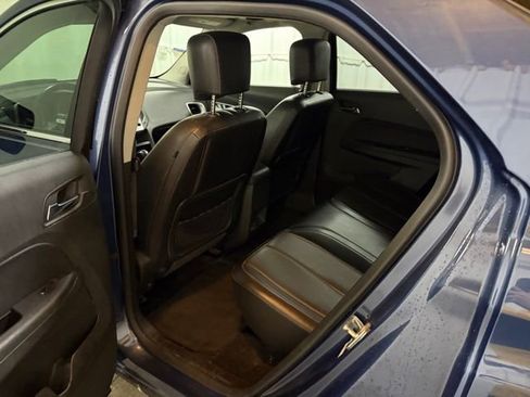 Used 2016 Chevrolet Equinox LTZ w/ Enhanced Convenience Package FWD image 17