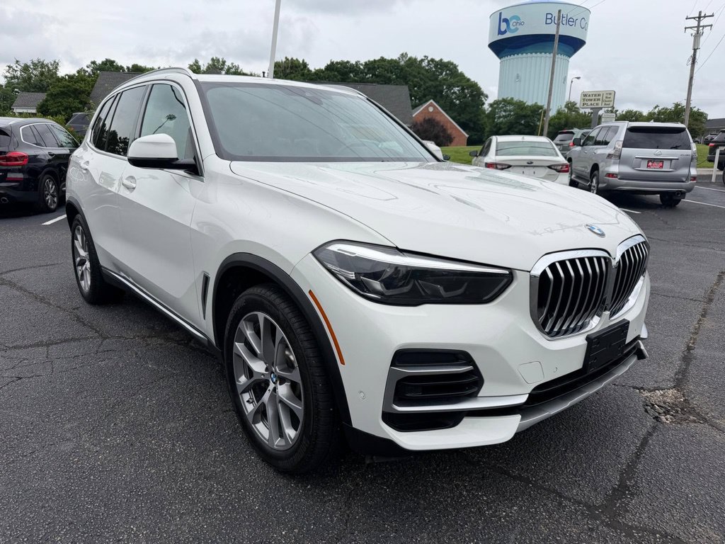 Used 2023 BMW X5 xDrive40i AWD/4WD image 4