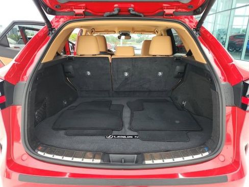 Used 2024 Lexus NX 250 FWD w/ Towing Package (2000 Lbs) image 19