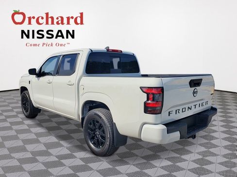 New 2026 Nissan Frontier SV w/ SV Convenience Package AWD/4WD image 3