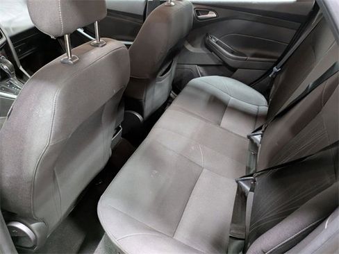 Used 2018 Ford Focus SE w/ SE Winter Package image 20