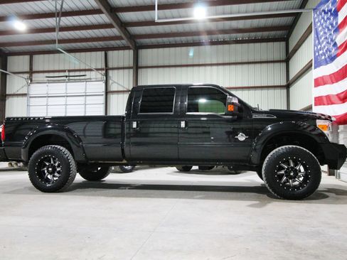 Used 2015 Ford F350 Platinum image 14