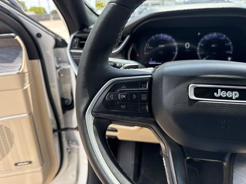 Used 2023 Jeep Grand Cherokee Limited RWD image 22
