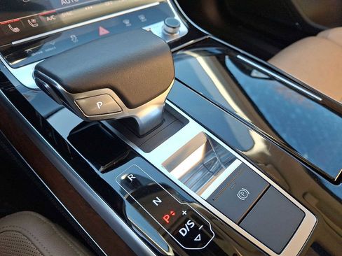 Used 2019 Audi A8 L 3.0T w/ Executive Package image 12
