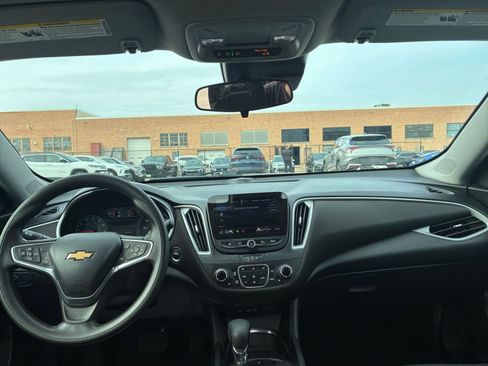 Used 2023 Chevrolet Malibu LT image 33