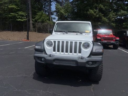 Used 2020 Jeep Wrangler Sport AWD/4WD image 4
