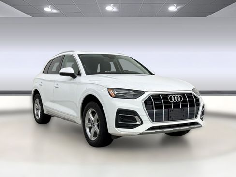 Used 2021 Audi Q5 2.0T Premium w/ Convenience Package AWD/4WD image 7