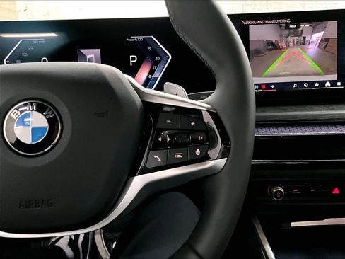 Used 2025 BMW 330i Sedan w/ Convenience Package image 22