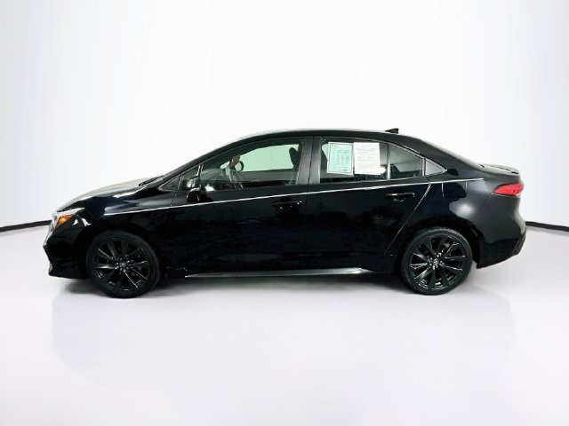 Certified 2024 Toyota Corolla SE FWD image 4