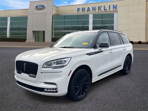 Certified 2024 Lincoln Aviator Black Label image 3