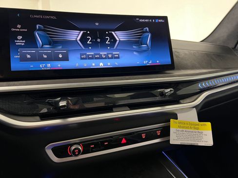 Used 2025 BMW X7 xDrive40i image 29