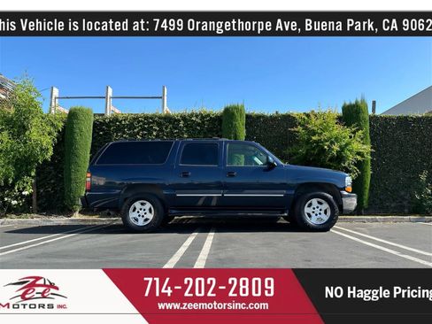 Used 2004 Chevrolet Suburban LT w/ Preferred Equipment Group image 6