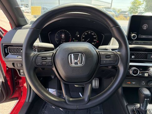 Used 2023 Honda Civic Sport image 8