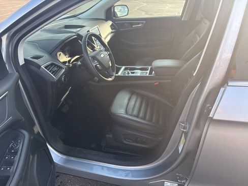 Used 2022 Ford Edge SEL w/ Class II Trailer Tow Package image 12