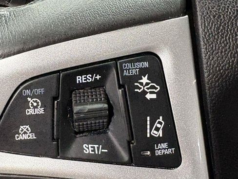 Used 2013 Chevrolet Equinox LTZ FWD image 16