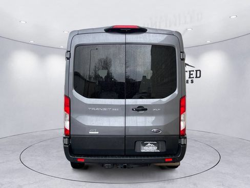 Used 2023 Ford Transit 350 XLT image 5