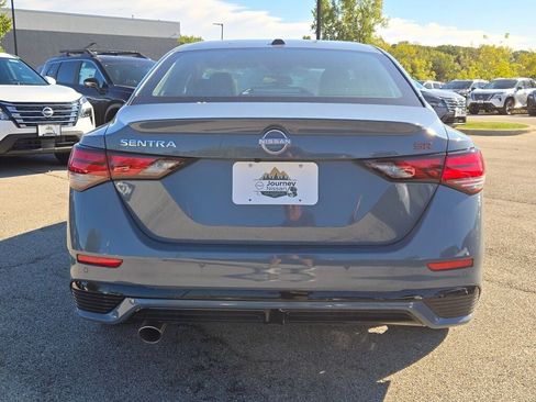 Used 2025 Nissan Sentra SR w/ SR Premium Package image 8