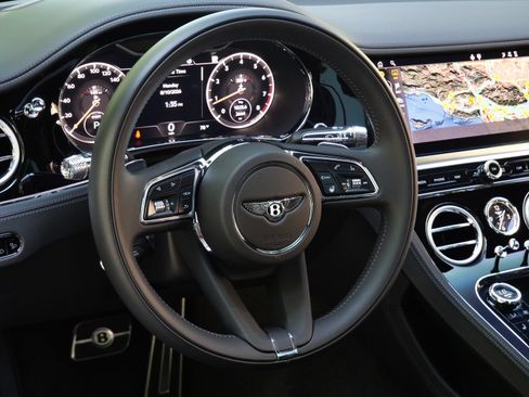 Used 2024 Bentley Continental GT AWD/4WD image 12