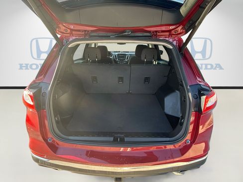 Used 2020 Chevrolet Equinox LT image 26