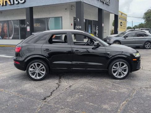 Used 2018 Audi Q3 2.0T Premium w/ Convenience Package AWD/4WD image 4