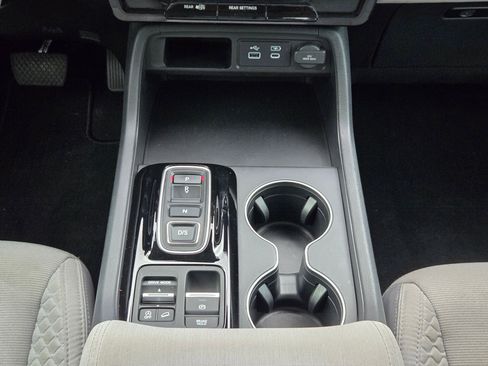 Used 2023 Honda Pilot LX image 20