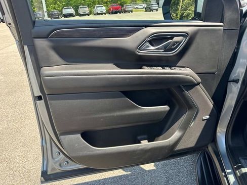 Used 2024 Chevrolet Suburban LT AWD/4WD image 26