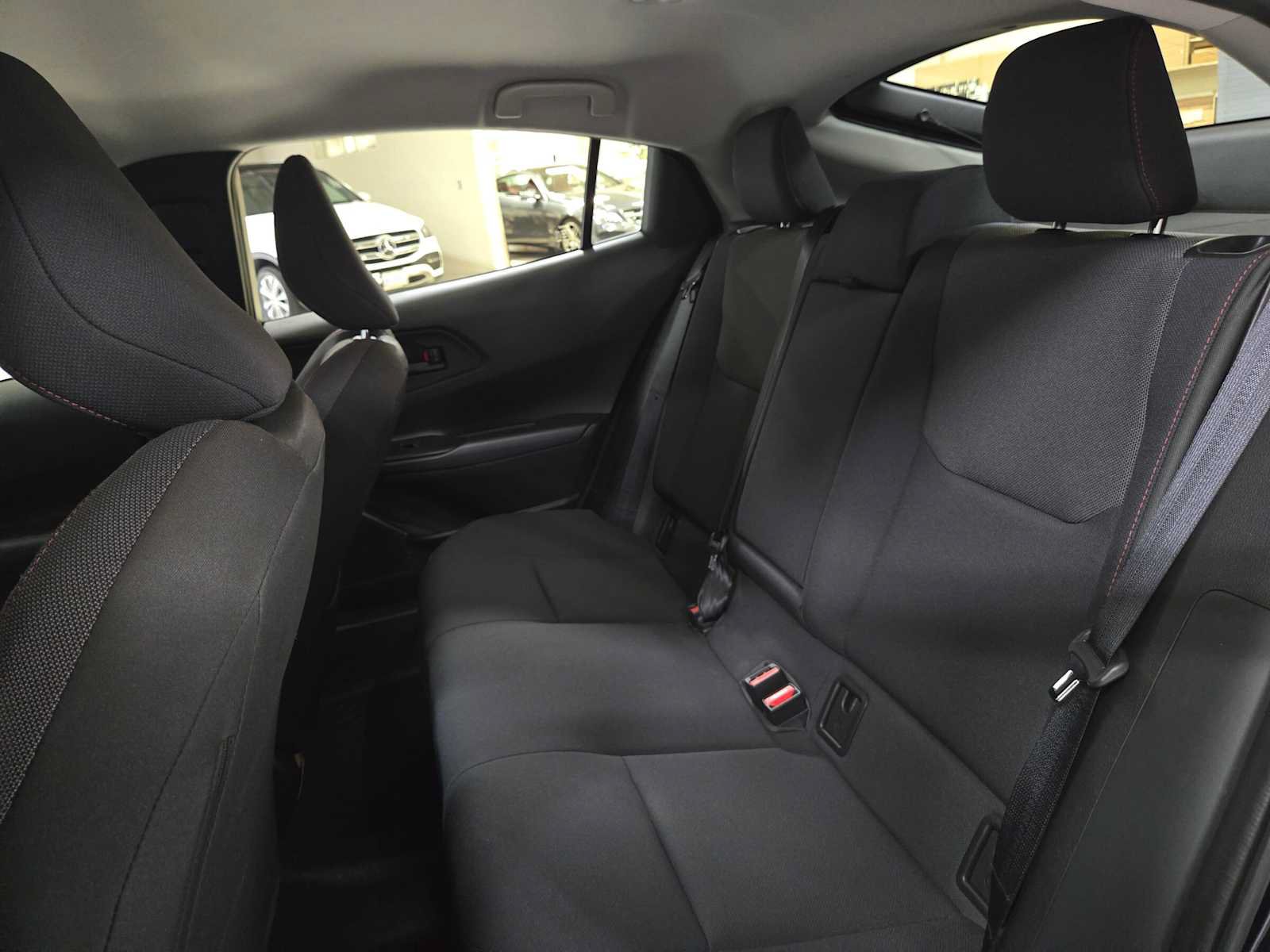 Used 2025 Toyota Prius Plug-In Hybrid FWD image 17