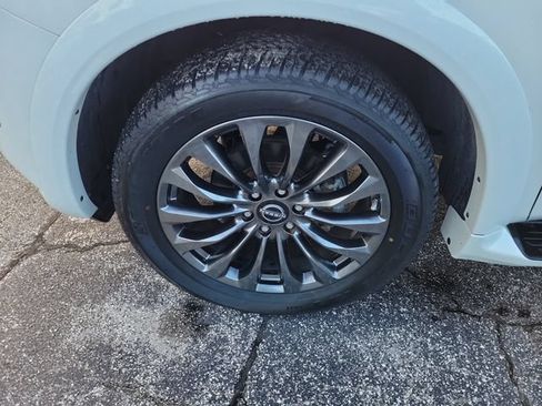 Used 2024 Nissan Armada Platinum w/ Cargo Package RWD image 5