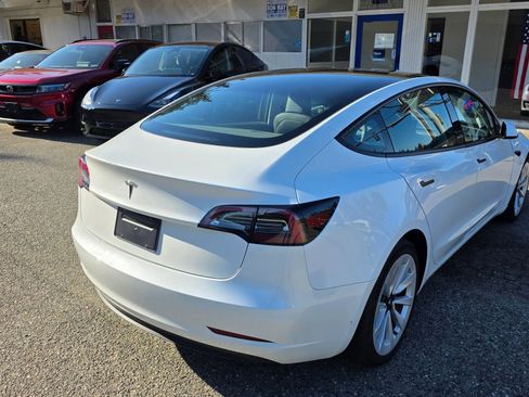 Used 2023 Tesla Model 3 Standard Range RWD image 5