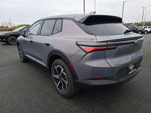 New 2026 Chevrolet Equinox EV LT image 5