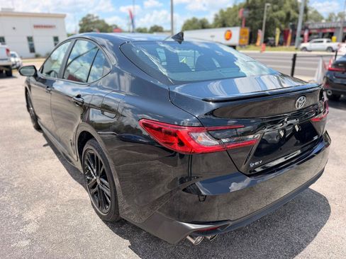 Used 2026 Toyota Camry SE FWD image 6