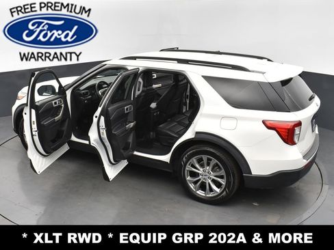 Used 2020 Ford Explorer XLT w/ Equipment Group 202A image 32
