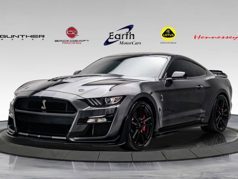 Used 2020 Ford Mustang Shelby GT500 w/ Technology Package RWD image 1