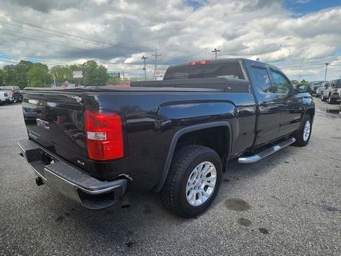 Used 2015 GMC Sierra 1500 SLE w/ SLE Value Package AWD/4WD image 7