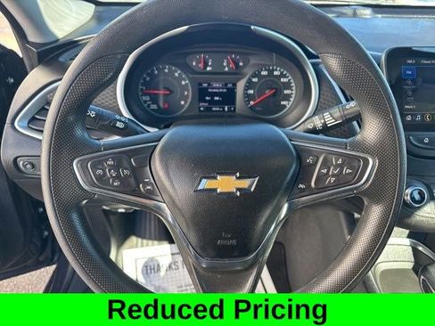Used 2023 Chevrolet Malibu LT image 16