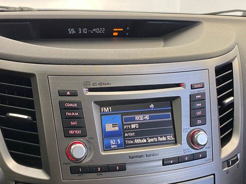 Used 2013 Subaru Outback 3.6R Limited w/ Moonroof Pkg image 28