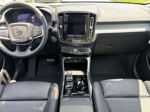 Used 2026 Volvo XC40 B5 Plus w/ Protection Package Premier AWD/4WD image 29