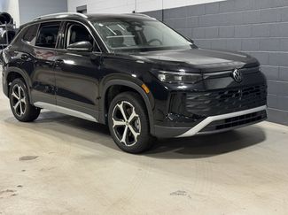 New 2026 Volkswagen Tiguan SE AWD/4WD video 1
