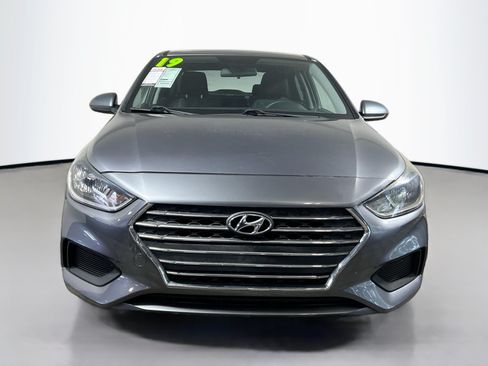 Used 2019 Hyundai Accent SE FWD image 11