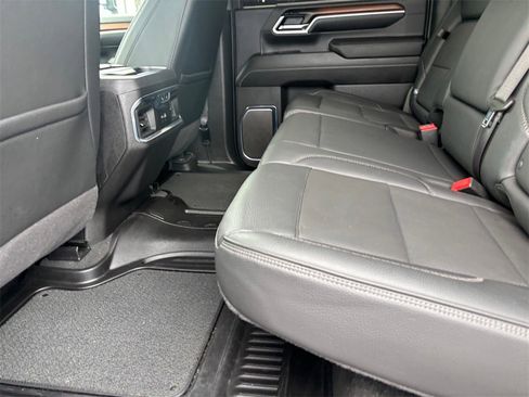 Certified 2024 GMC Sierra 2500 Denali w/ Denali Reserve Package image 30