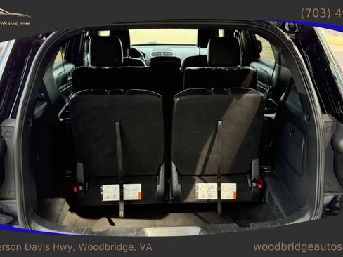 Used 2018 Ford Explorer XLT w/ Equipment Group 202A AWD/4WD image 33