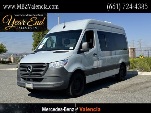 Used 2023 Mercedes-Benz Sprinter 2500 image 1