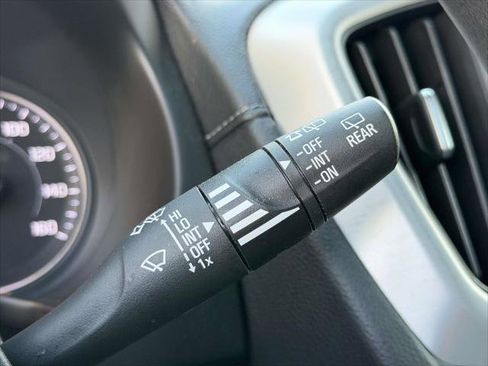 Used 2022 GMC Terrain SLE w/ Driver Convenience Package image 25