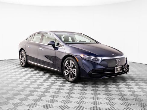 Used 2022 Mercedes-Benz EQS 450+ Sedan image 8