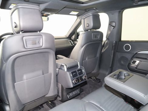 Used 2023 Land Rover Discovery S R-Dynamic image 53